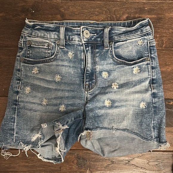 Bundle Jean Shorts - Picture 2 of 5